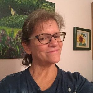 Meet your Posher, Elizabeth